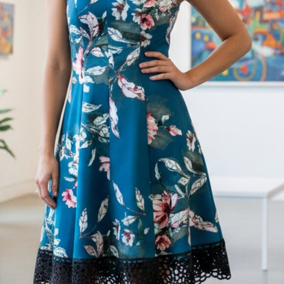 Donna Ricco Dresses & Skirts - Donna Ricco Teal White Floral A-Line Dress with Lace Hem Sleeveless